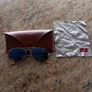 RAY-BAN// blue gradient aviator glasses